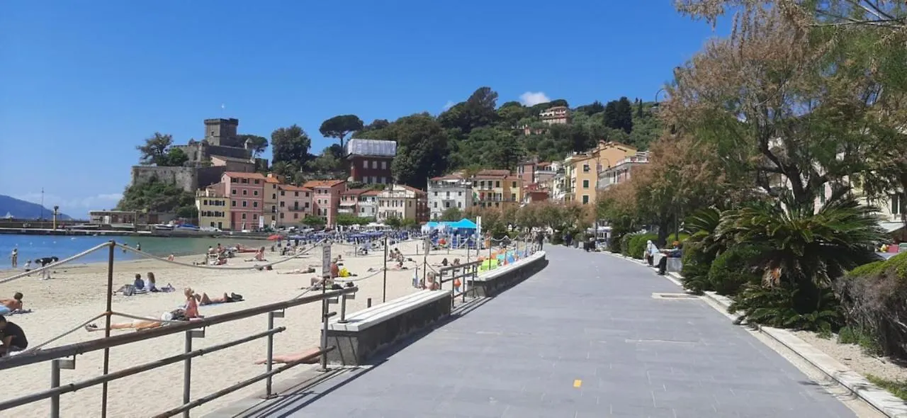 Apartment L'Angolo D'Amare Lerici